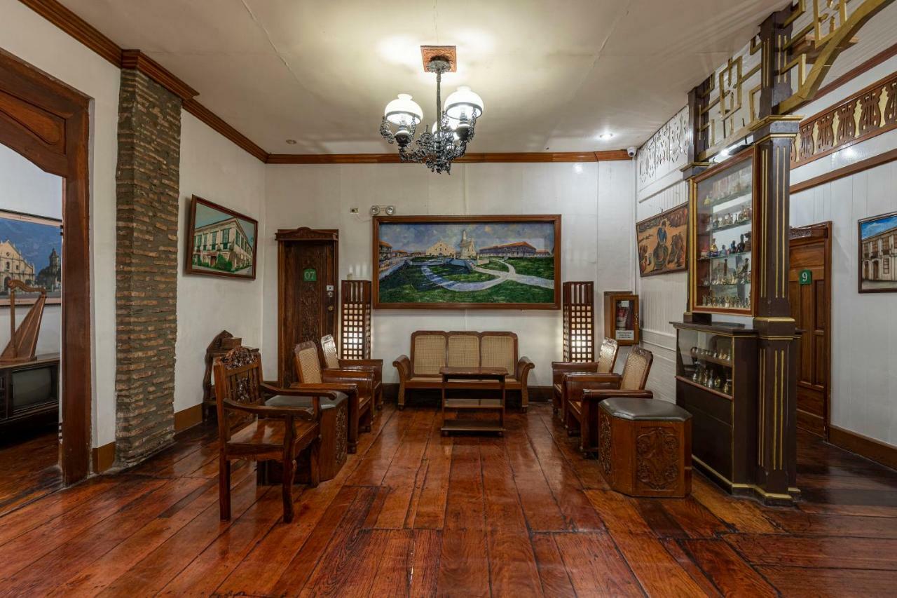 Zen Rooms Grandpa'S Inn Vigan Exterior foto